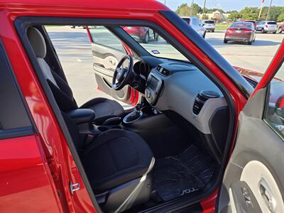 2019 Kia Soul   - Photo 12 - Paris, TX 75460