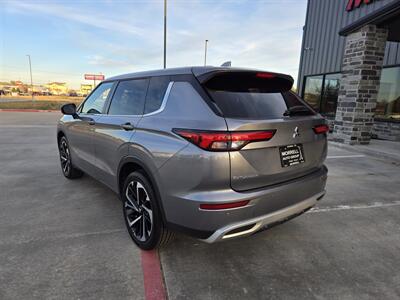 2024 Mitsubishi Outlander SE   - Photo 3 - Paris, TX 75460