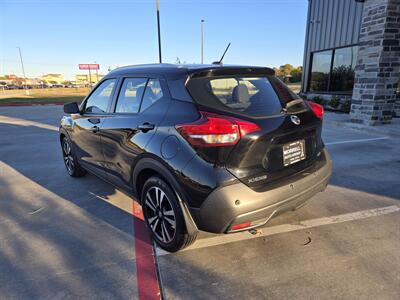 2020 Nissan Kicks SV   - Photo 3 - Paris, TX 75460