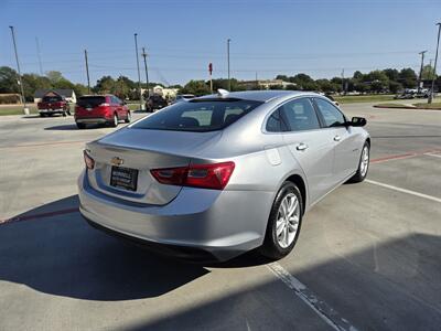 2018 Chevrolet Malibu LT   - Photo 4 - Paris, TX 75460