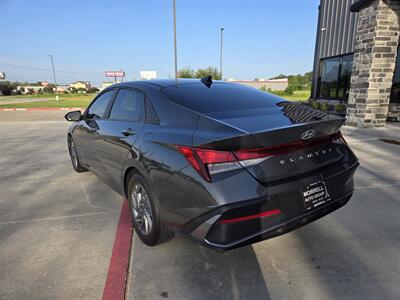 2024 Hyundai ELANTRA SEL   - Photo 3 - Paris, TX 75460
