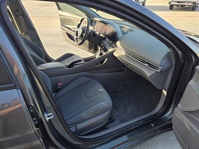 2024 Hyundai ELANTRA SEL   - Photo 13 - Paris, TX 75460