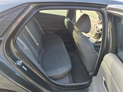 2024 Hyundai ELANTRA SEL   - Photo 15 - Paris, TX 75460