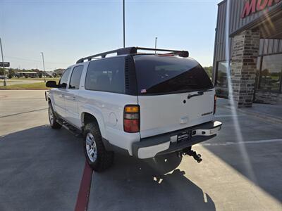 2003 Chevrolet Suburban 1500 LT   - Photo 3 - Paris, TX 75460