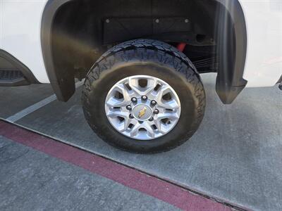 2022 Chevrolet Silverado 2500 LT   - Photo 10 - Paris, TX 75460