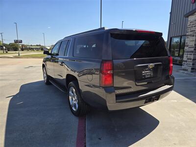 2017 Chevrolet Suburban LT   - Photo 3 - Paris, TX 75460