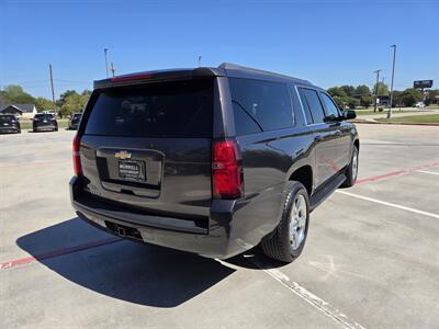 2017 Chevrolet Suburban LT   - Photo 4 - Paris, TX 75460
