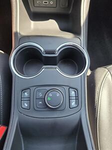 2024 GMC Terrain SLT   - Photo 11 - Paris, TX 75460