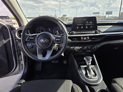 2021 Kia Forte LXS   - Photo 9 - Paris, TX 75460