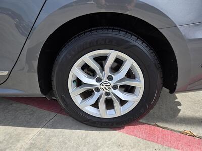 2016 Volkswagen Passat 1.8T S - Photo 8 - Paris, TX 75460