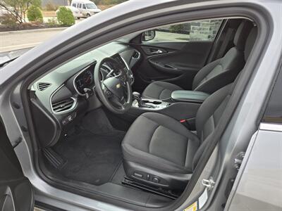 2024 Chevrolet Malibu LT   - Photo 11 - Paris, TX 75460