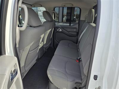 2019 Nissan Frontier SV   - Photo 14 - Paris, TX 75460