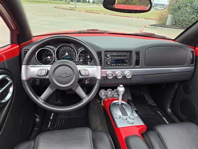 2004 Chevrolet SSR LS   - Photo 10 - Paris, TX 75460