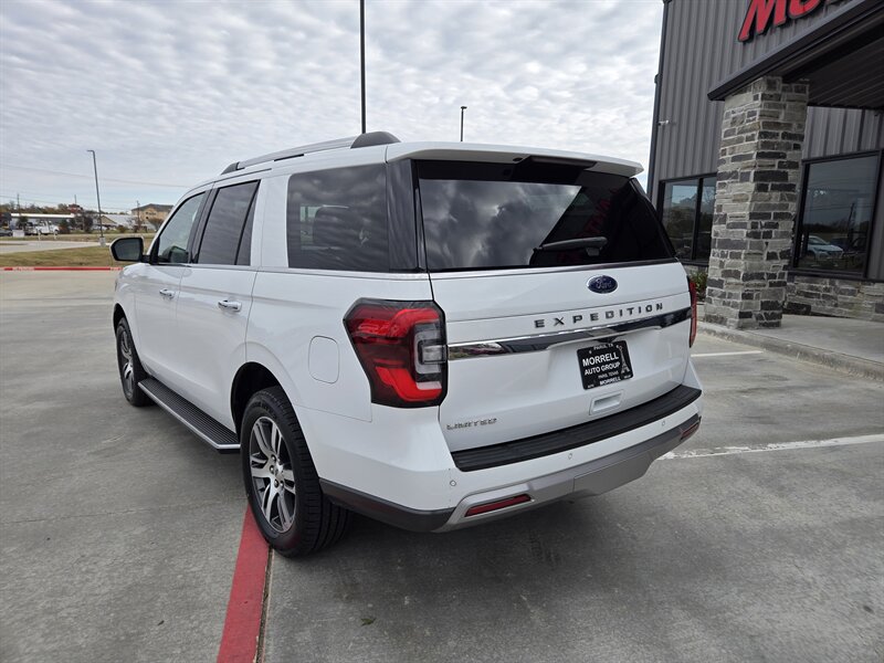 2022 Ford Expedition Limited photo 3