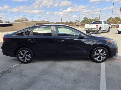 2021 Kia Forte LXS   - Photo 5 - Paris, TX 75460