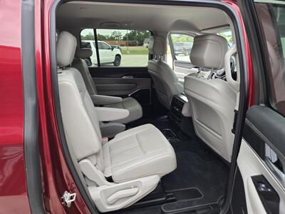 2024 Jeep Wagoneer Series II - Photo 14 - Paris, TX 75460