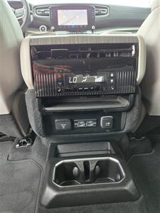2024 Jeep Wagoneer Series II - Photo 15 - Paris, TX 75460