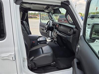 2023 Jeep Gladiator High Altitude - Photo 16 - Paris, TX 75460