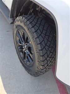2023 Jeep Gladiator High Altitude - Photo 10 - Paris, TX 75460
