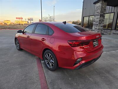 2024 Kia Forte LXS   - Photo 3 - Paris, TX 75460