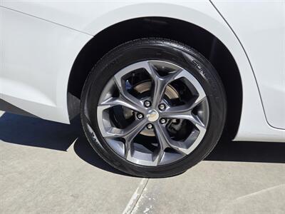 2024 Chevrolet Malibu LT   - Photo 8 - Paris, TX 75460