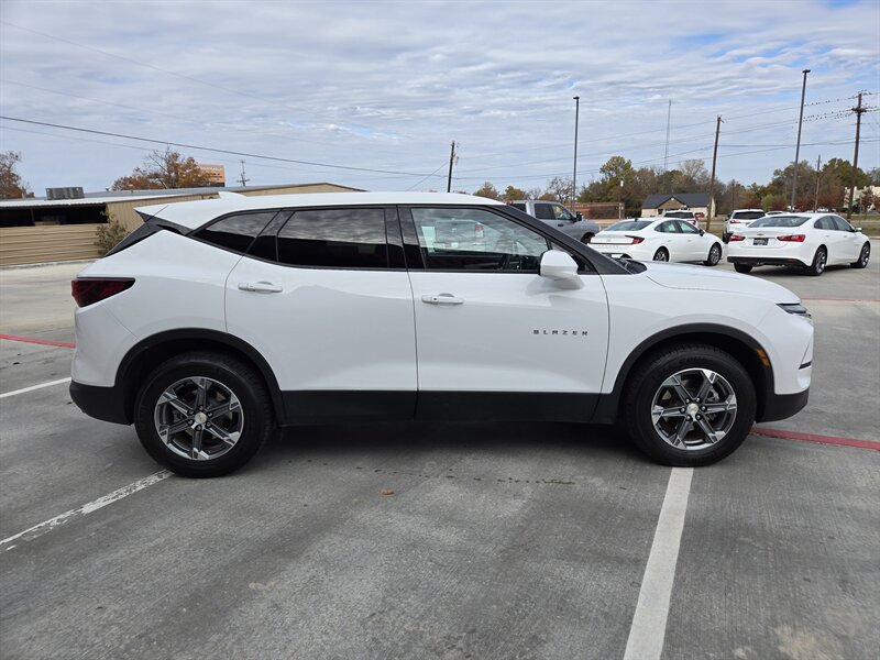 2023 Chevrolet Blazer 2LT photo 5