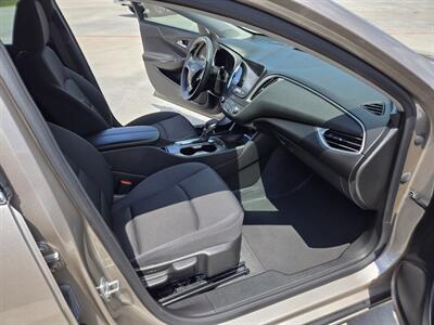 2024 Chevrolet Malibu LT   - Photo 12 - Paris, TX 75460