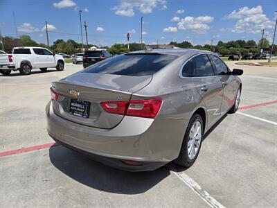 2024 Chevrolet Malibu LT   - Photo 4 - Paris, TX 75460