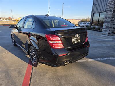 2020 Chevrolet Sonic LT   - Photo 3 - Paris, TX 75460