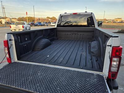2021 Ford F-250 Super Duty XL   - Photo 4 - Paris, TX 75460