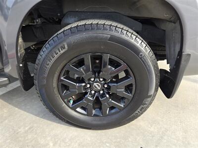 2023 Nissan Frontier SV Midnight Edition   - Photo 10 - Paris, TX 75460