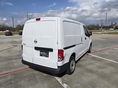 2017 Nissan NV200 S   - Photo 4 - Paris, TX 75460