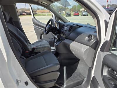 2017 Nissan NV200 S   - Photo 11 - Paris, TX 75460