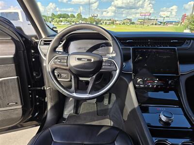 2023 Jeep Grand Cherokee L Limited   - Photo 9 - Paris, TX 75460