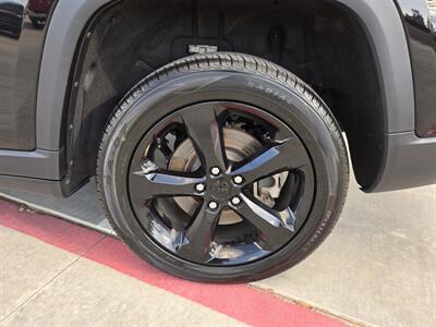 2023 Jeep Grand Cherokee L Limited   - Photo 8 - Paris, TX 75460