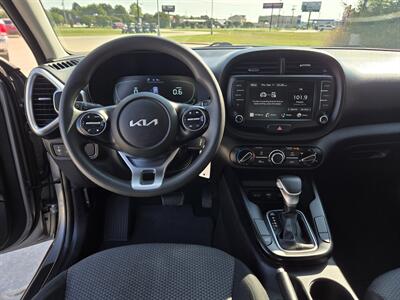2023 Kia Soul LX   - Photo 9 - Paris, TX 75460