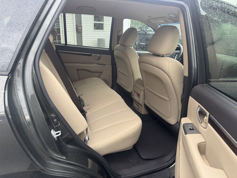 2012 Hyundai SANTA FE GLS - Photo 13 - Bridgeton, NJ 08302