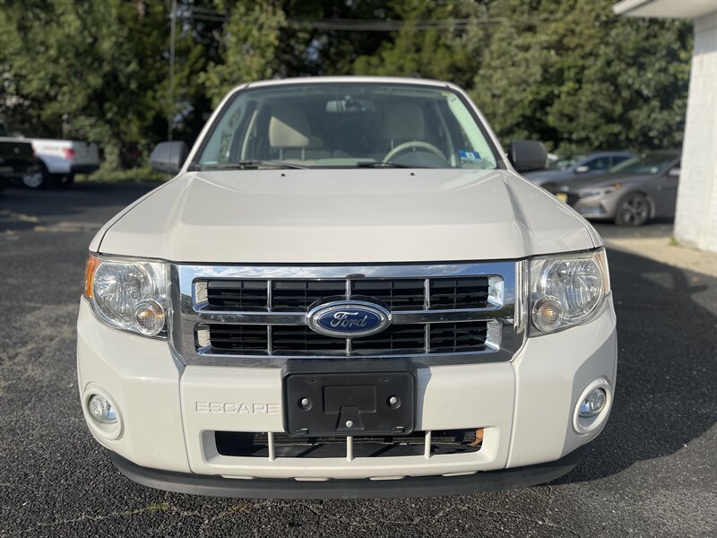 2012 Ford Escape XLT photo 3
