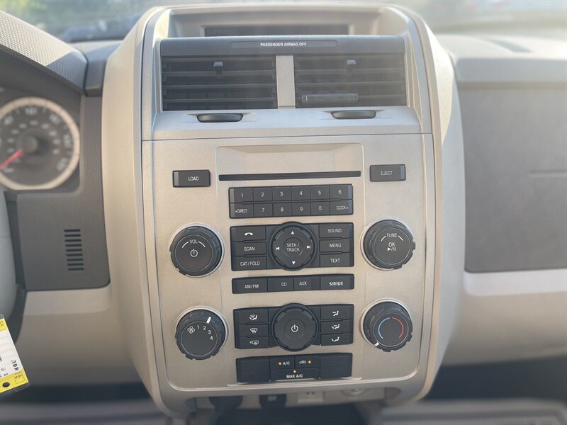 2012 Ford Escape XLT photo 14