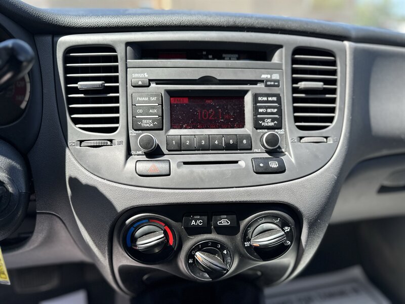 2010 Kia Rio LX - Photo 17 - Bridgeton, NJ 08302