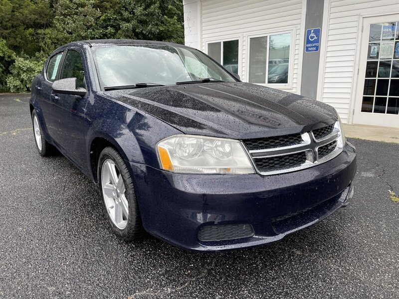 2013 Dodge Avenger SE  
