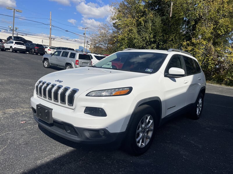 2015 Jeep Cherokee Latitude photo 4