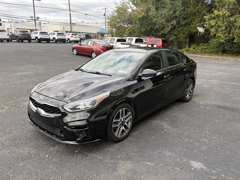 2019 Kia Forte S GT-Line photo 2