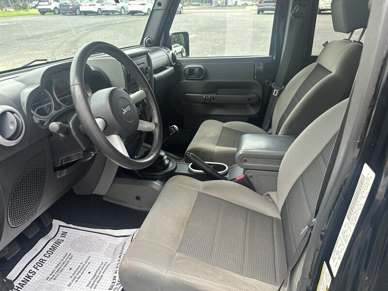 2010 Jeep Wrangler Sahara - Photo 5 - Bridgeton, NJ 08302