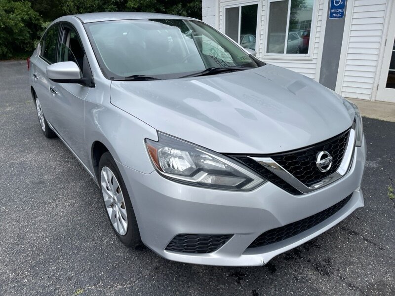 2016 Nissan Sentra S  