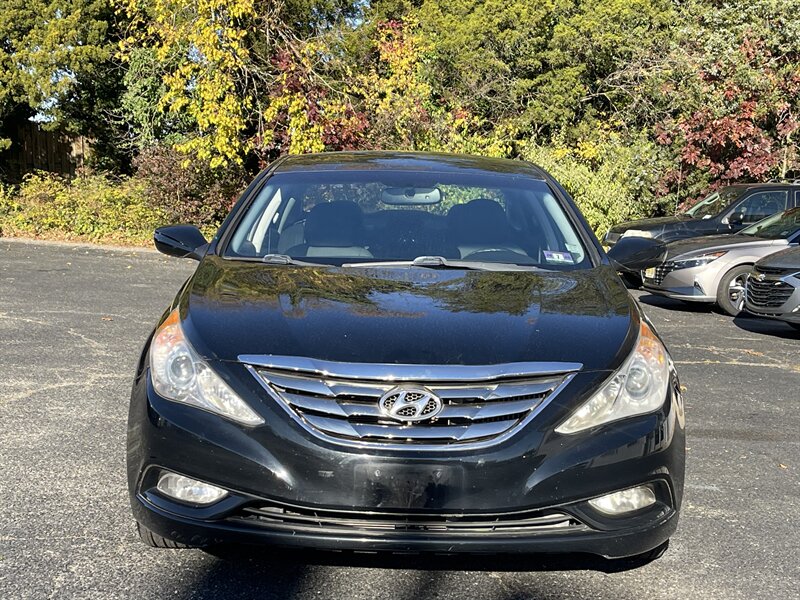 2011 Hyundai Sonata SE 2.0T photo 2