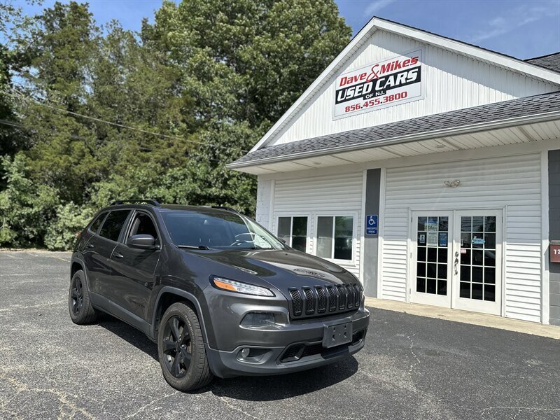 2015 Jeep Cherokee Altitude 4X4's photo