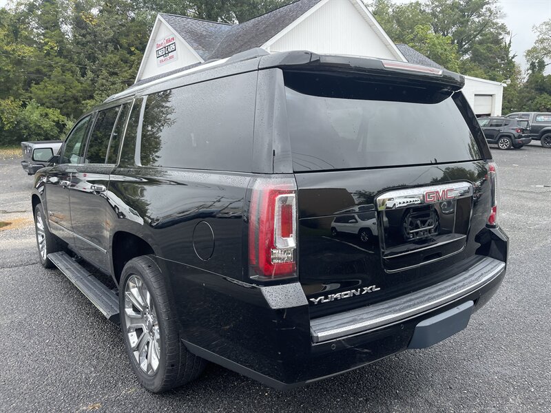 2016 Gmc Yukon XL Denali photo 5