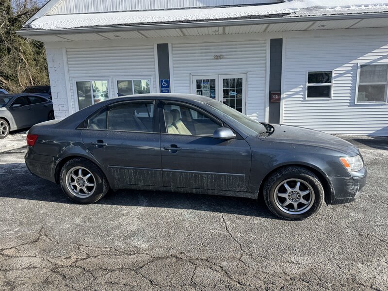 2010 Hyundai SONATA GLS  