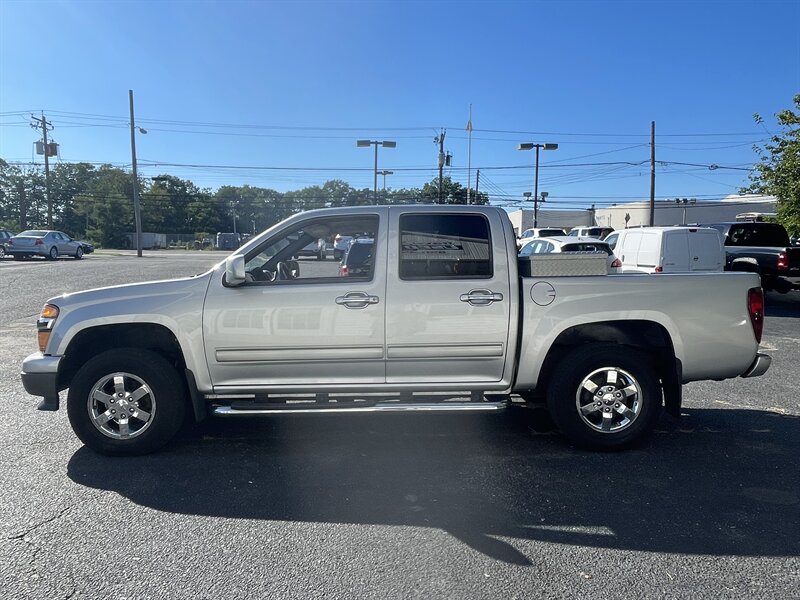 2010 Chevrolet Colorado LT photo 2